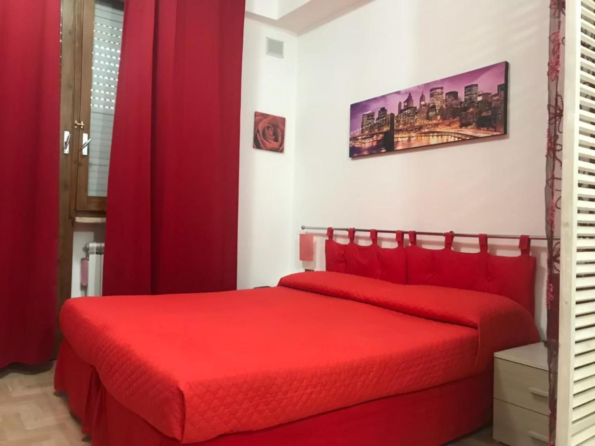 Da Gianni E Bea Hotel Foligno Eksteriør billede