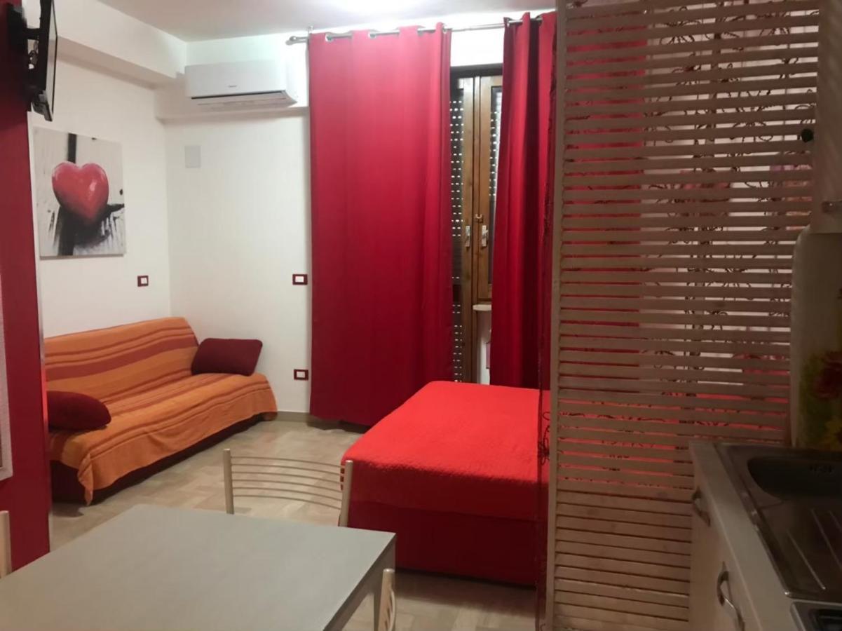 Da Gianni E Bea Hotel Foligno Eksteriør billede